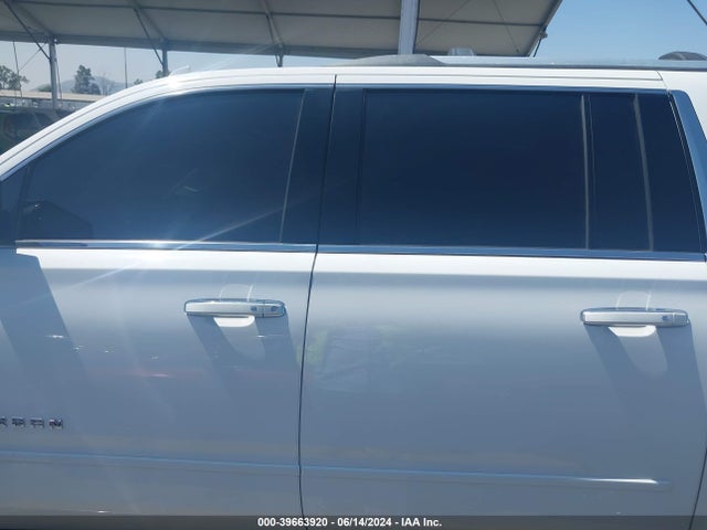 Chevrolet Suburban Premier 2017 1GNSCJKC5HR296399 Image 14