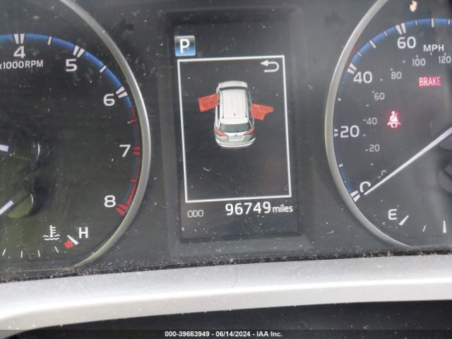 JTMBFREV9HJ707751 Toyota RAV4 LE