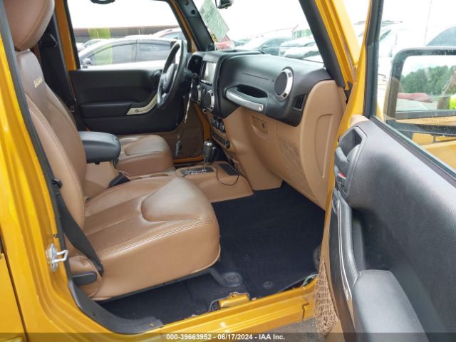 1C4BJWEG4EL247350 Jeep Wrangler Unlimited Sahara
