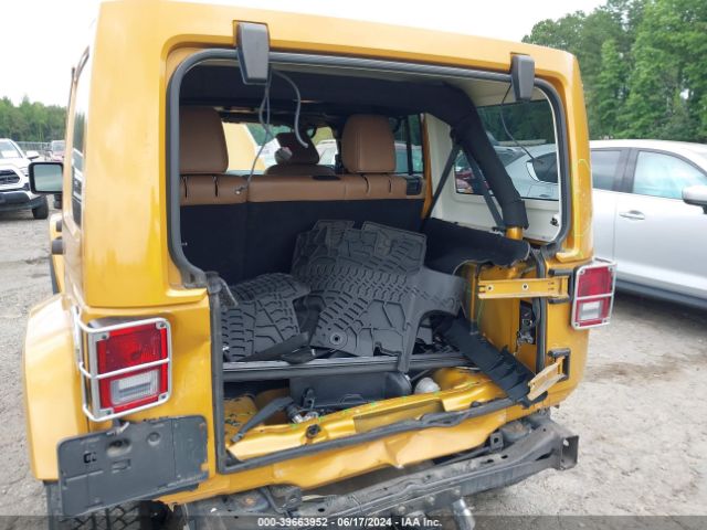 1C4BJWEG4EL247350 Jeep Wrangler Unlimited Sahara