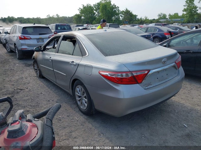 Toyota CAMRY LE 2015 4T4BF1FK0FR493686 Image 3