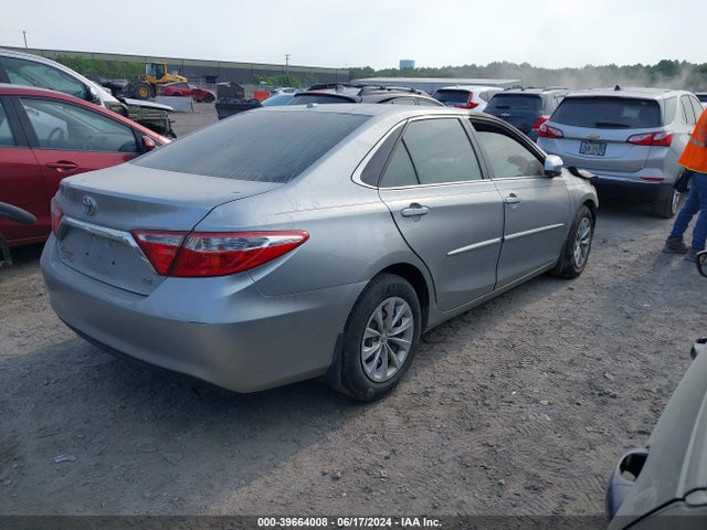 Toyota CAMRY LE 2015 4T4BF1FK0FR493686 Image 4