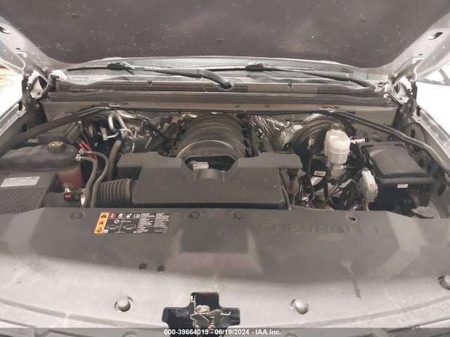 Chevrolet Suburban Lt 2018 1GNSKHKC3JR201775 Image 10