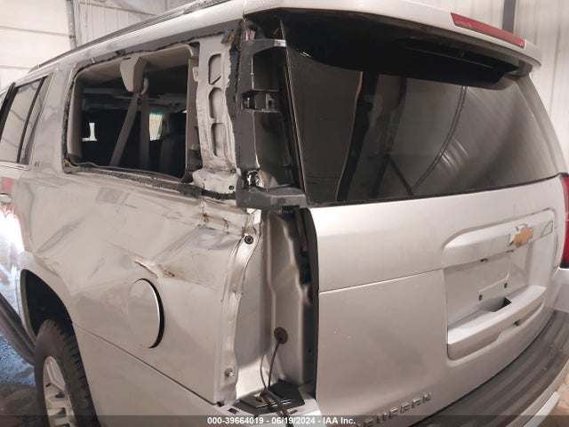Chevrolet Suburban Lt 2018 1GNSKHKC3JR201775 Image 20