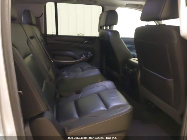Chevrolet Suburban Lt 2018 1GNSKHKC3JR201775 Image 8