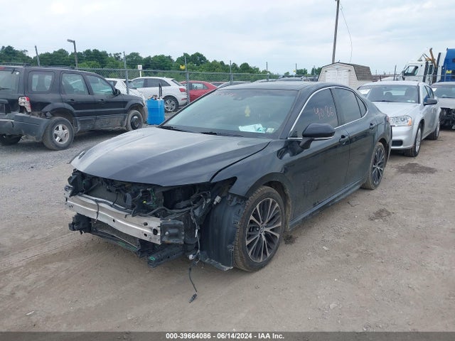 Toyota CAMRY SE 2018 4T1B11HK7JU087466 Image 2