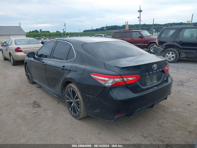 Toyota CAMRY SE 2018 4T1B11HK7JU087466 Image 3