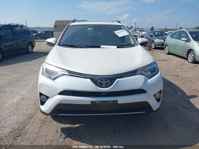 Toyota Rav4 Limited 2018 JTMDFREV3JD225483 Image 12