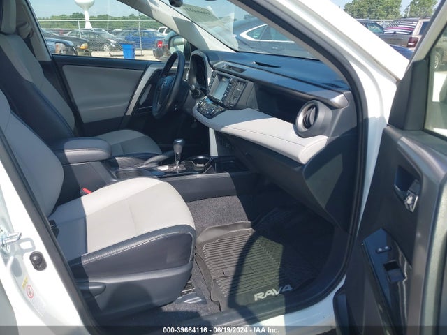 Toyota Rav4 Limited 2018 JTMDFREV3JD225483 Image 5