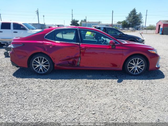 4T1F31AK2NU579107 Toyota Camry Xle Hybrid