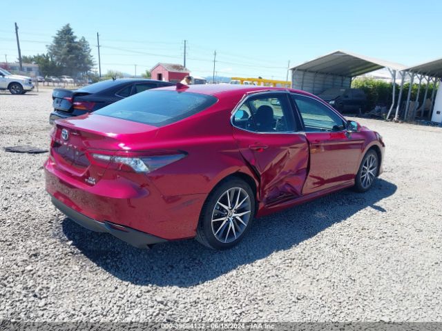 4T1F31AK2NU579107 Toyota Camry Xle Hybrid