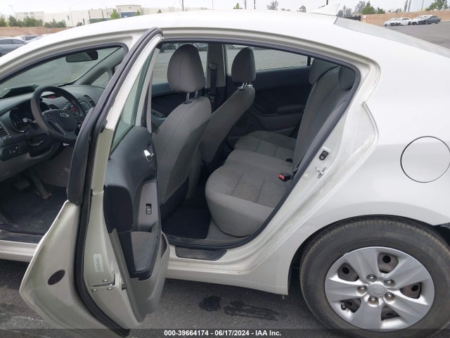 KIA FORTE LX 2015 KNAFK4A65F5399074 Image 8