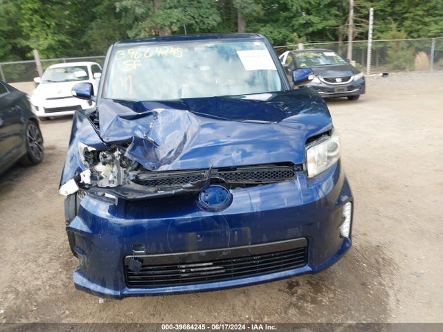 JTLZE4FE1FJ071847 Scion XB
