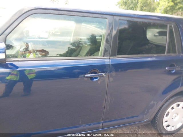 Scion XB 2015 JTLZE4FE1FJ071847 Image 14