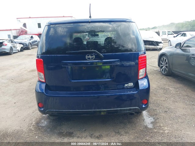 Scion XB 2015 JTLZE4FE1FJ071847 Image 16