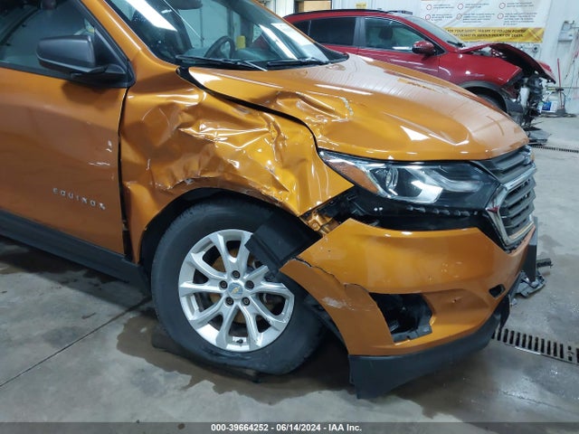 Chevrolet EQUINOX LS 2018 2GNAXREV1J6161353 Image 6