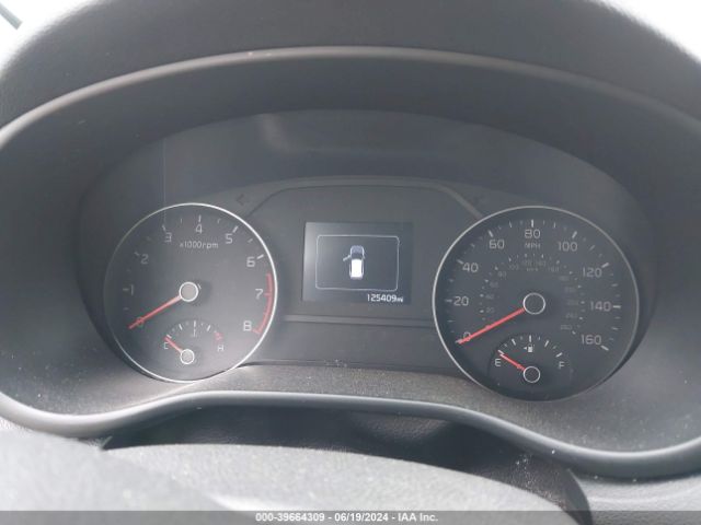 KNDPMCAC7H7085421 KIA Sportage Lx