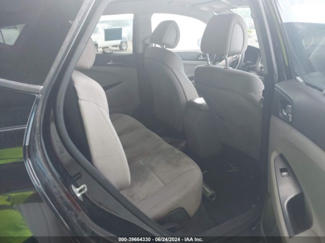 KM8J23A44GU020817 Hyundai TUCSON SE