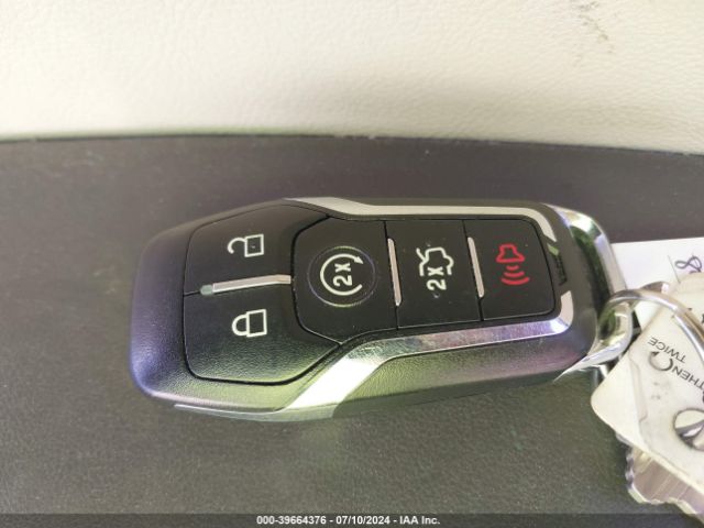 2LMTJ8KP0GBL27302 Lincoln Mkx Select