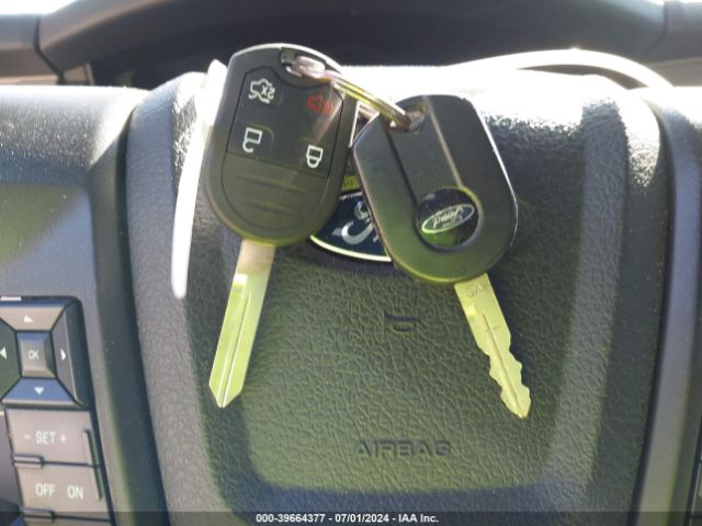 1FMJU1HT4GEF35614 Ford Expedition Xlt