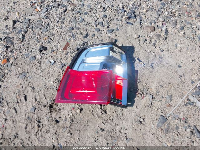1FMJU1HT4GEF35614 Ford Expedition Xlt