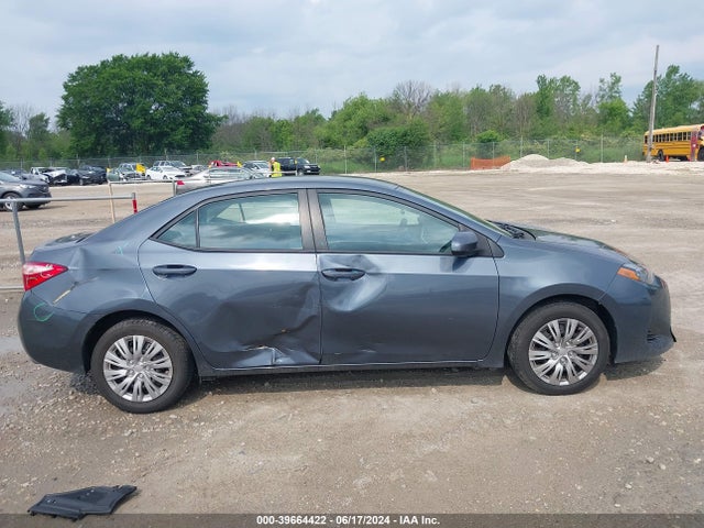 Toyota COROLLA LE 2018 2T1BURHE6JC036171 Image 14