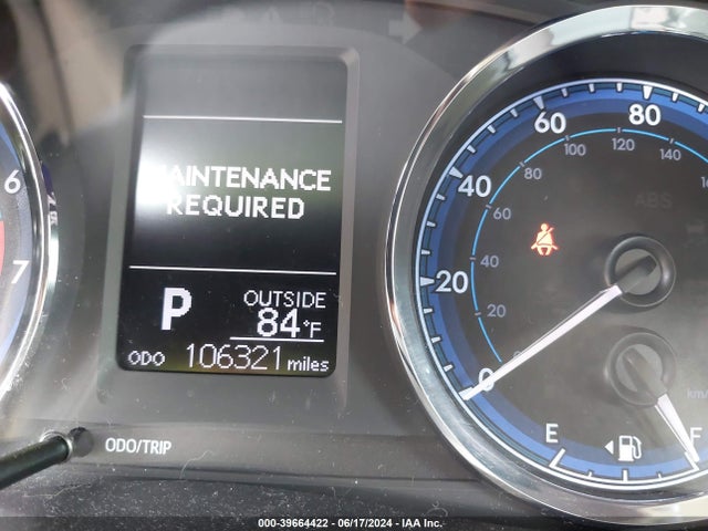 Toyota COROLLA LE 2018 2T1BURHE6JC036171 Image 16