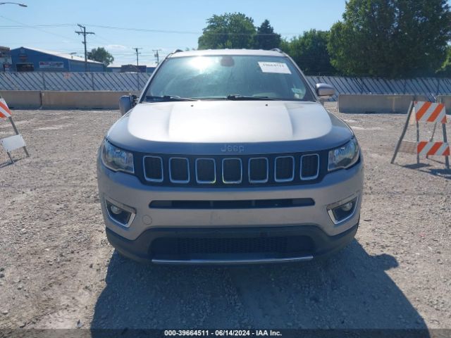 3C4NJCCB2LT179702 Jeep Compass Limited Fwd