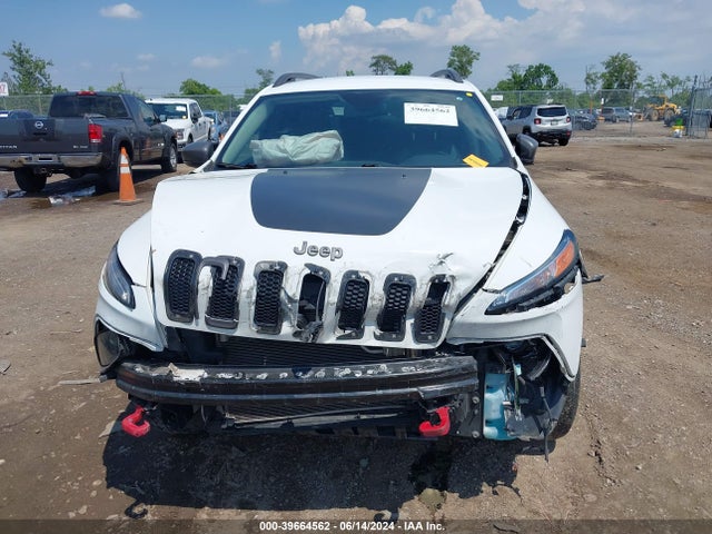 1C4PJMBX6JD549242 Jeep Cherokee Trailhawk 4x4