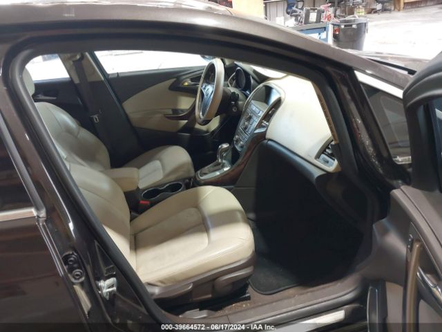 1G4PP5SK1F4201232 Buick Verano