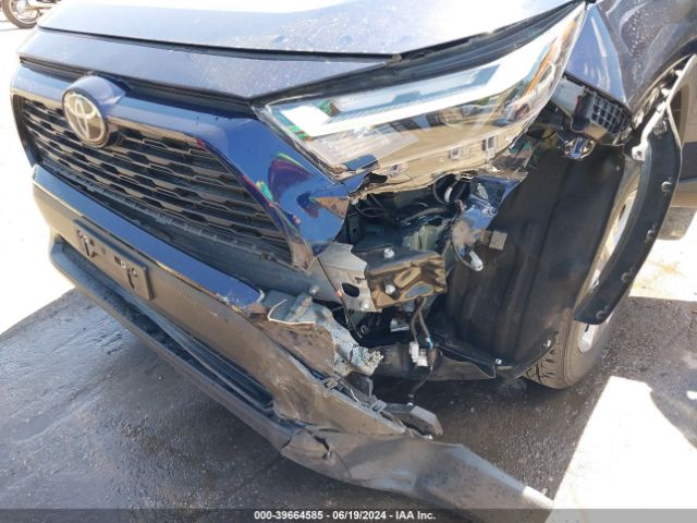 2T3P1RFVXPW337400 Toyota Rav4 Xle