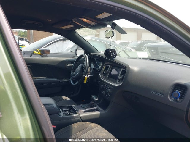 39664682 :رقم المزاد ، 2C3CDXBG7LH190615 vin ، 2020 Dodge Charger Sxt Rwd مزاد بيع