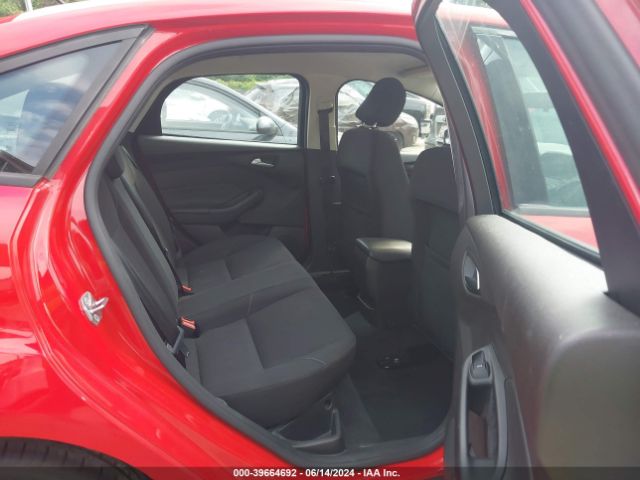 1FADP3F25HL209547 Ford FOCUS SE