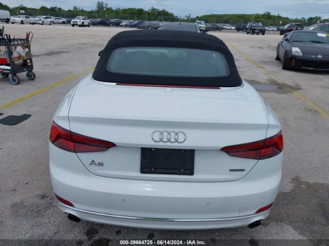 WAUYNGF57KN000452 Audi A5 45 Premium