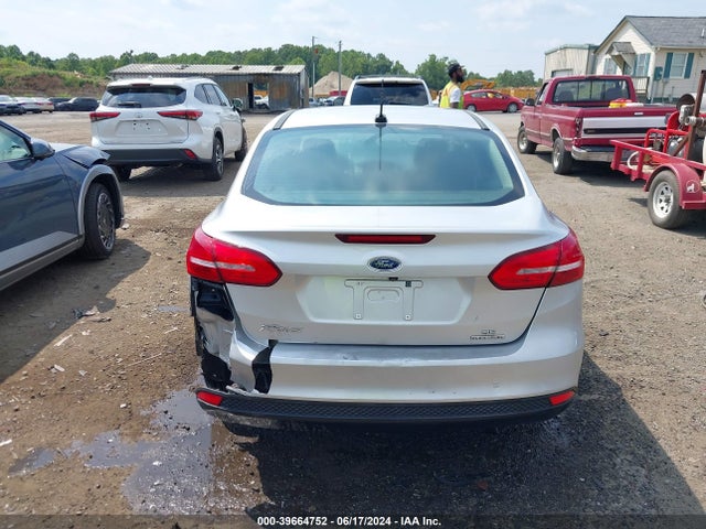 Ford FOCUS SE 2015 1FADP3F20FL333707 Image 17