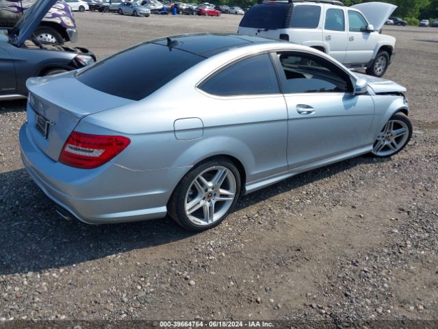 2013 MERCEDES-BENZ C 350 WDDGJ5HB5DF952659 Photo 3
