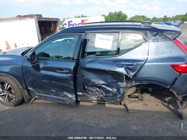 YV4162UM8N2784528 Volvo Xc40 T5 R-design