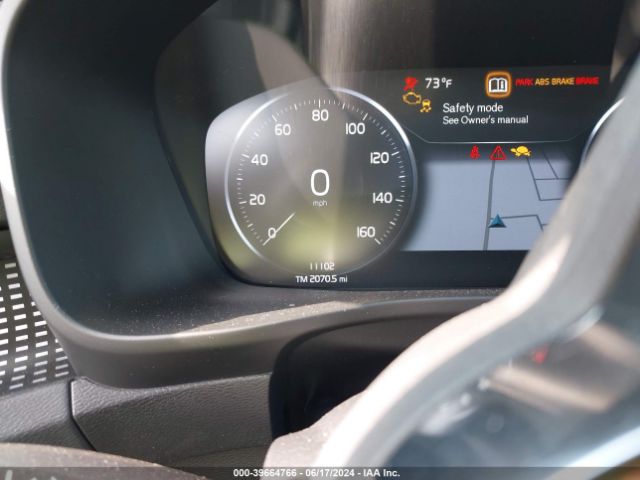 YV4162UM8N2784528 Volvo Xc40 T5 R-design