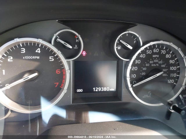 5TFFY5F12EX163778 Toyota Tundra Limited 5.7l V8