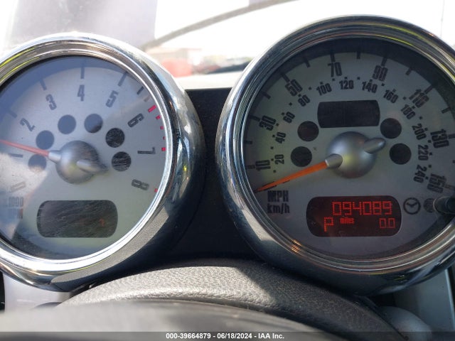 2005 MINI COOPER WMWRF33465TG11453 Photo 6