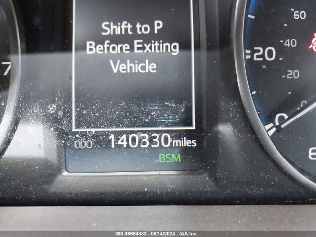 Toyota Rav4 Xle 2017 JTMWFREV2HJ145399 Image 15