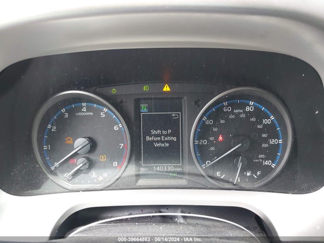 Toyota Rav4 Xle 2017 JTMWFREV2HJ145399 Image 7