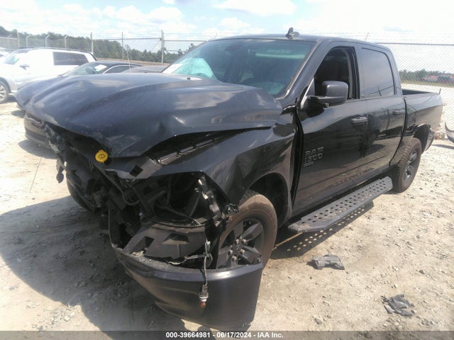 3C6RR7KG7PG668147 RAM 1500 Classic Tradesman  4x4 5'7 Box