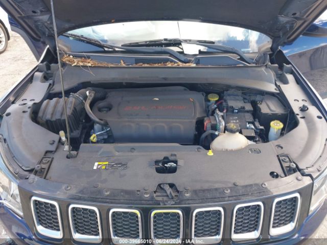 3C4NJCBB0JT272488 Jeep Compass Latitude Fwd