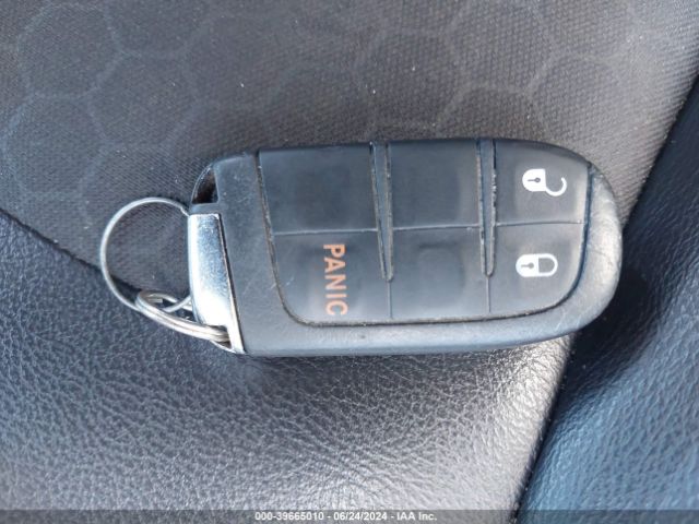 3C4NJCBB0JT272488 Jeep Compass Latitude Fwd