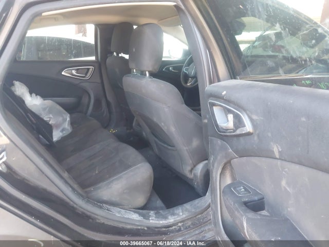 1C3CCCAB5FN715877 Chrysler 200 Limited
