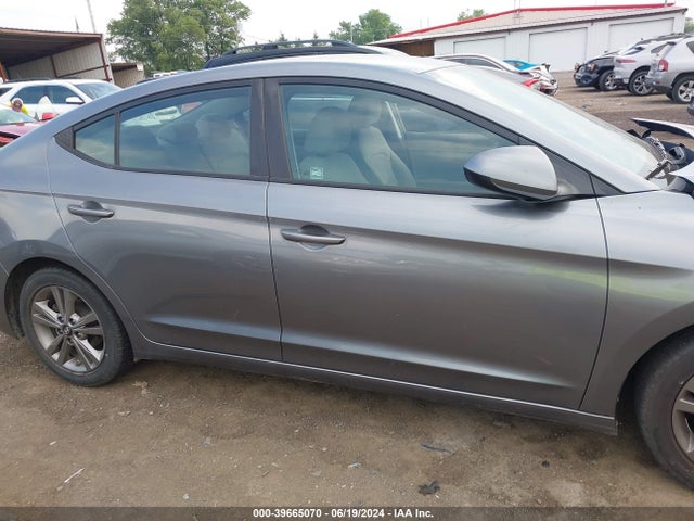 Hyundai ELANTRA SEL 2018 5NPD84LF4JH313168 Image 13