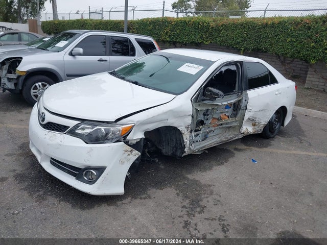 Toyota CAMRY SE 2014 4T1BF1FK7EU778653 Image 2