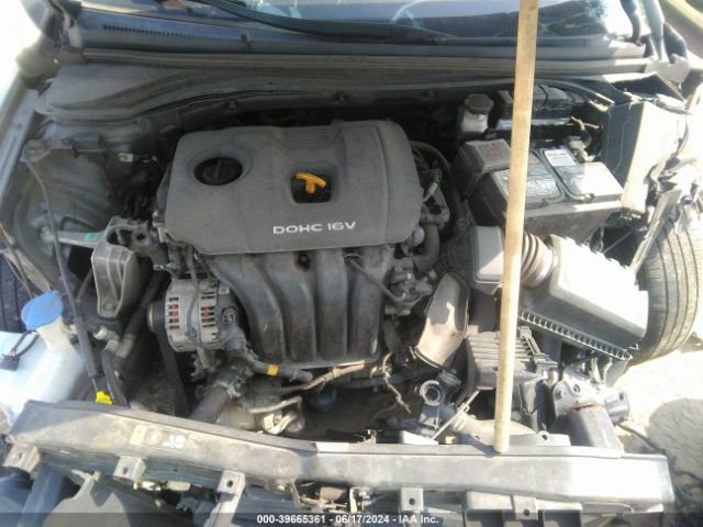 5NPD74LF4JH252522 Hyundai ELANTRA SE