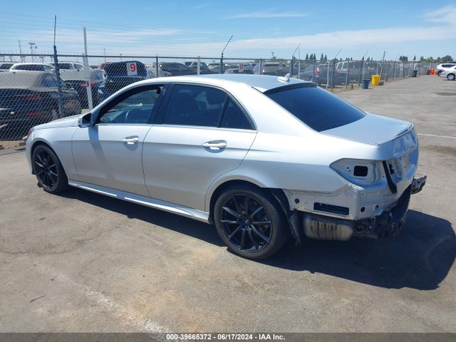 Mercedes-Benz E 350 2015 WDDHF5KB7FB084981 Image 3